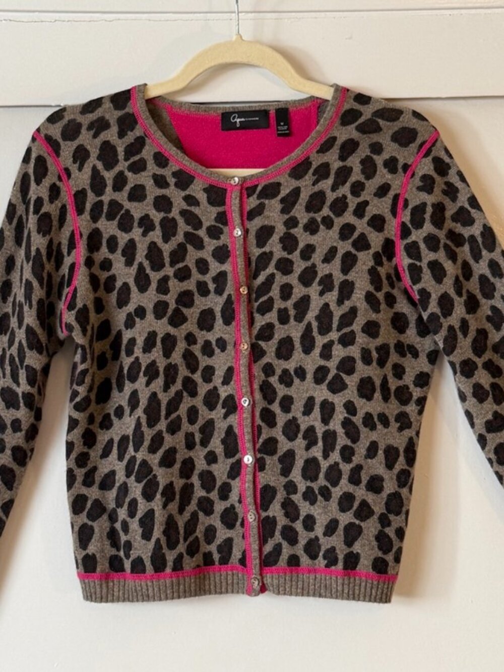 AQUA Cashmere Leopard Print Cardigan with Hot Pink Trim – 100% Cashmere – Size M